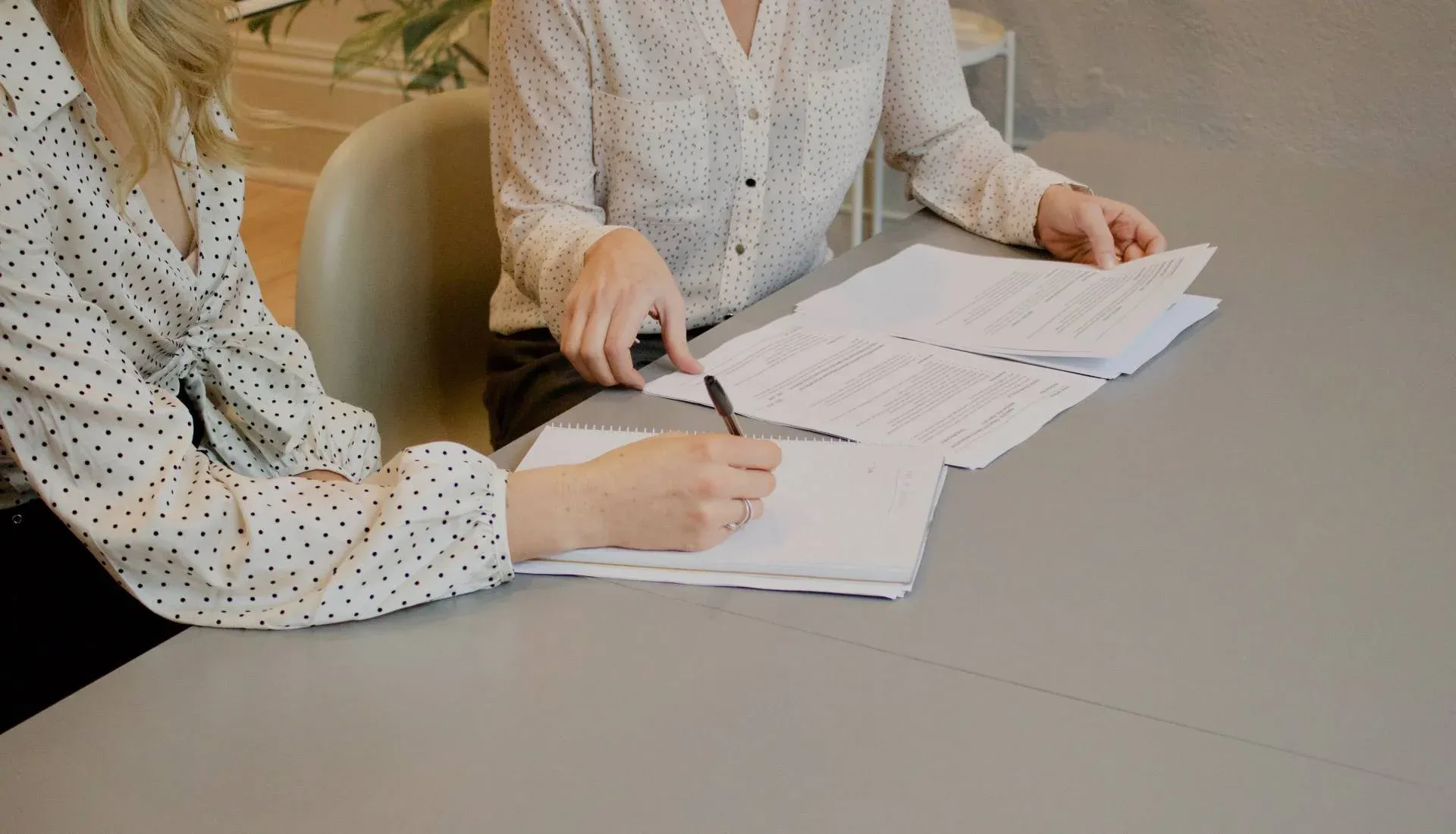 Möte mellan Lafina och en hyresgäst
