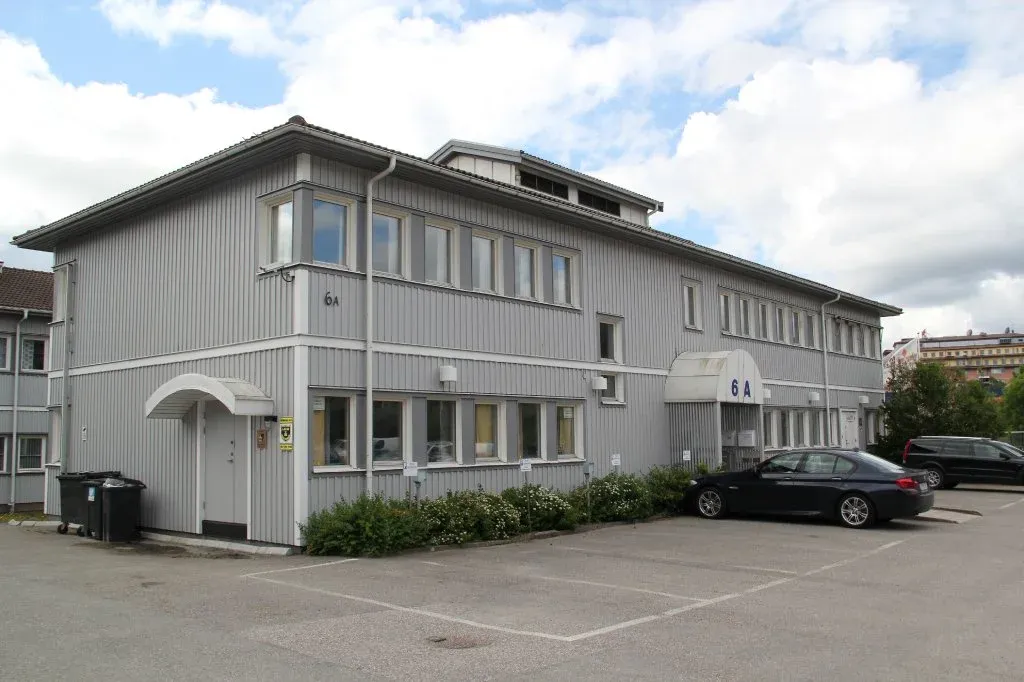 Solliden 6 – kommersiell fastighet i Täby
