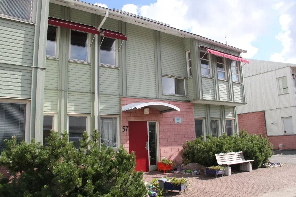 Lansen 13, 14, 15 – kommersiell fastighet i Täby